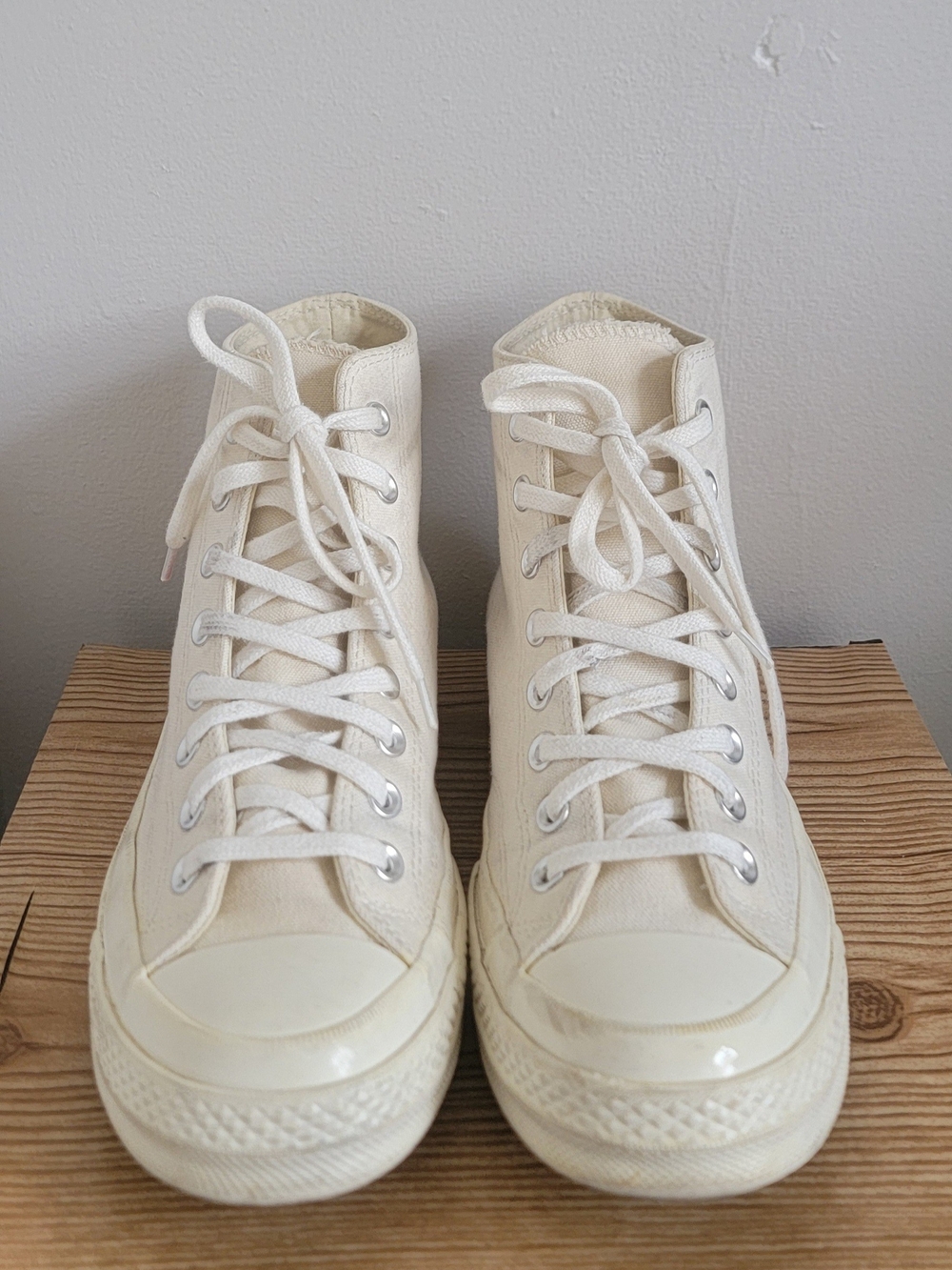 Converse x Comme des Garçons PLAY Chuck 70 High Top Cream Red Heart M8 W10